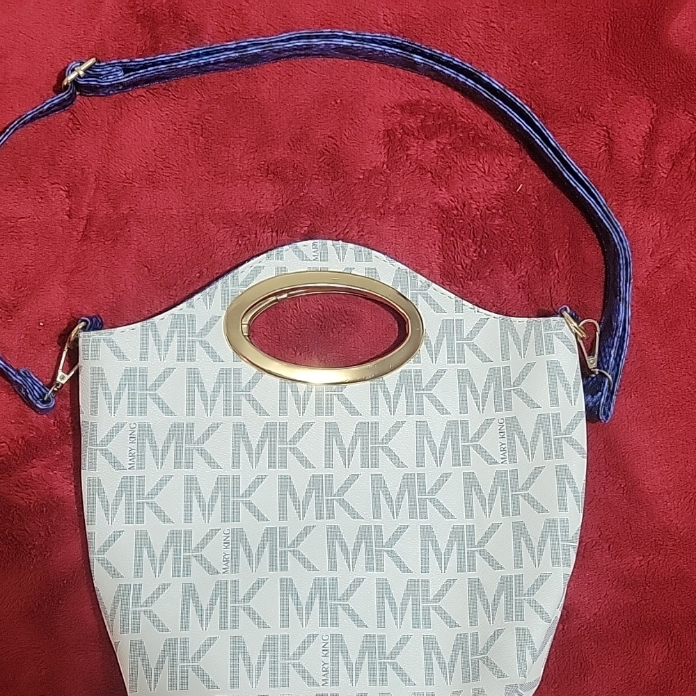 Mary King purse